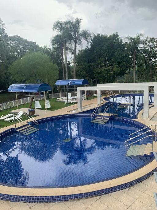 Lindo Apto Novo Na Avenida, Climatizado E Aconchegante 皮拉图巴 外观 照片